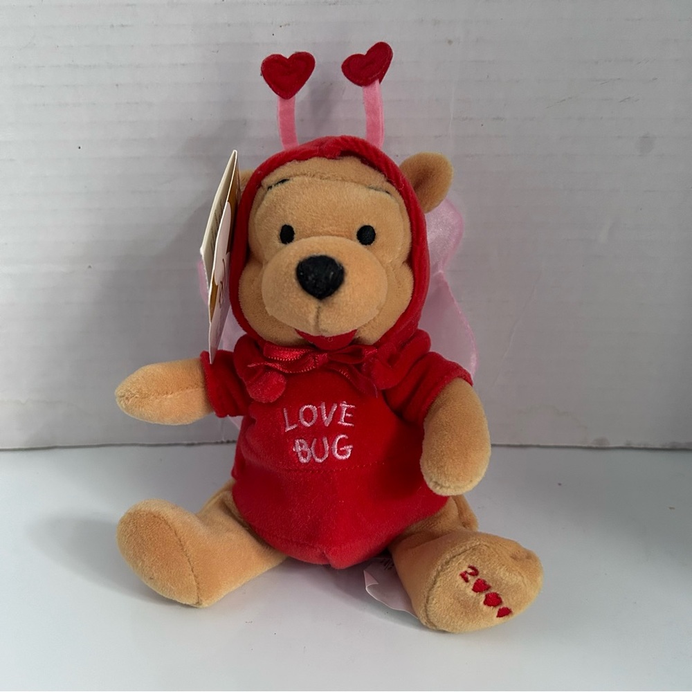Vintage Disney 2000 mini bean bag love bug firefly POOH 8” NWT